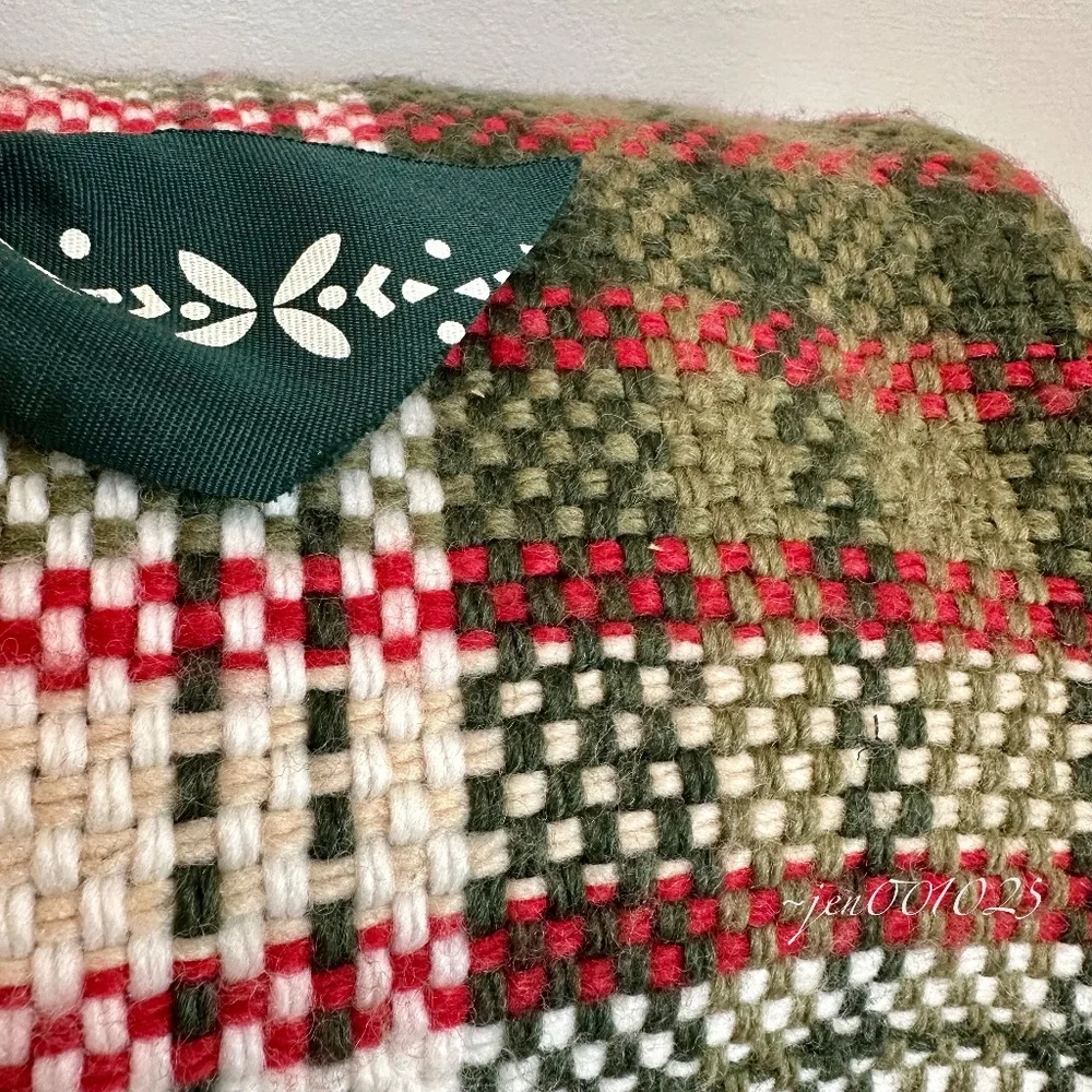 Hearth & Hand Magnolia Chunky Christmas Plaid Woven Throw Blanket